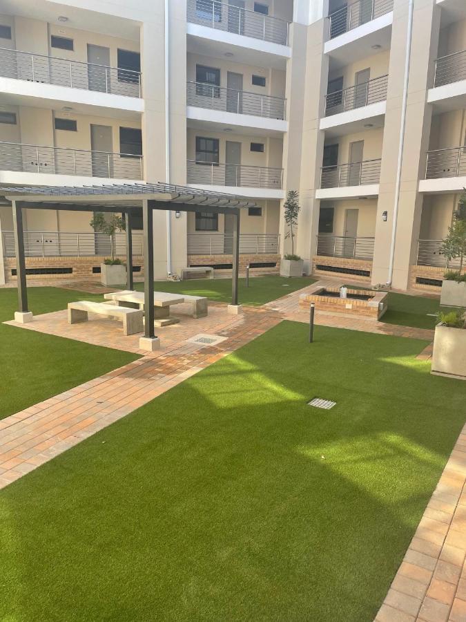 Appartamento Cag The View Morningside Johannesburg Esterno foto